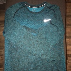 Nike Drifit Knit Longsleeve